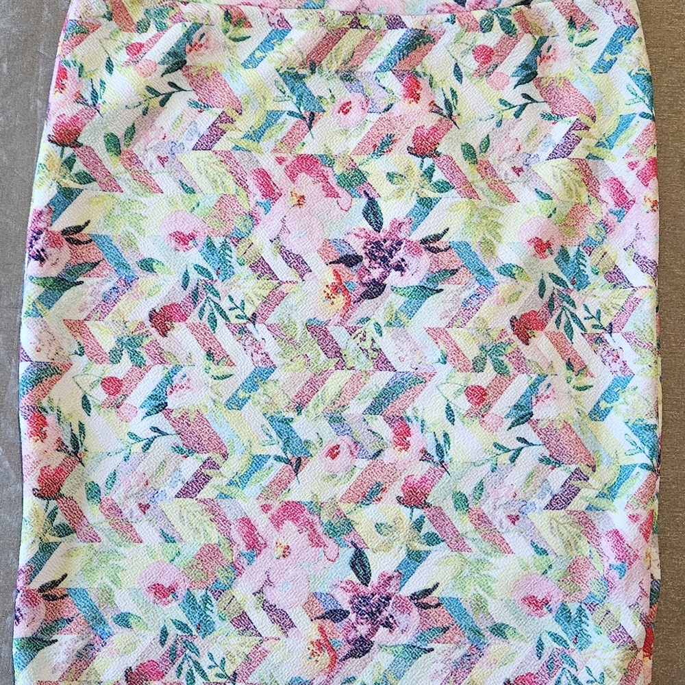 LuLaRoe Cassie Pencil Skirt